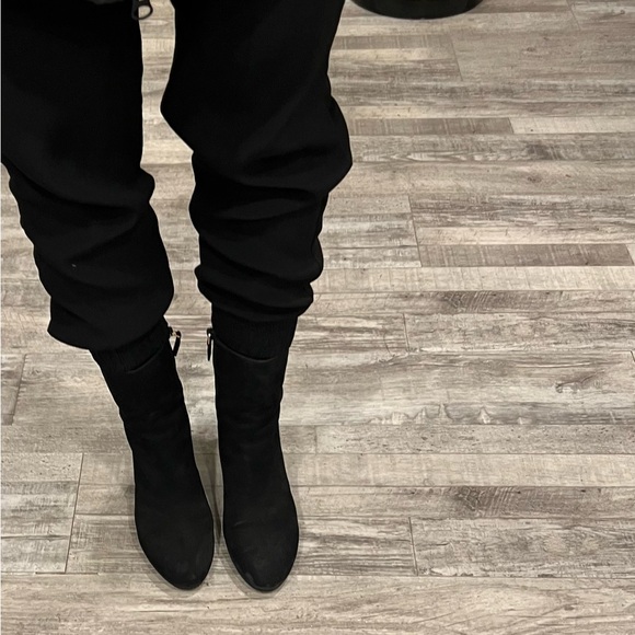 Stuart Weitzman Suede Ankle Boots- Size 7.5 - Picture 12 of 12